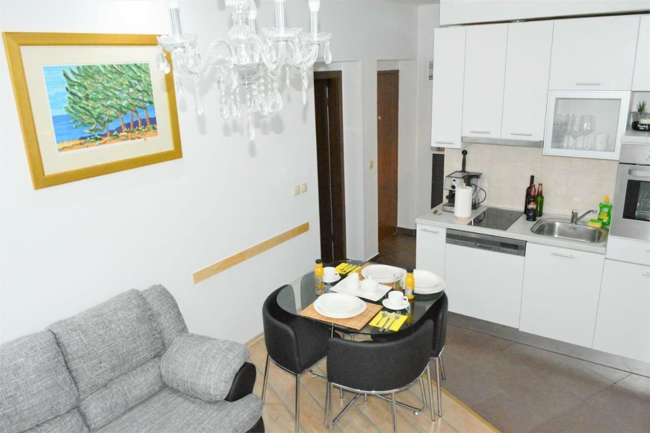 Sea View Apartments With Jaccuzzi Podstrana Esterno foto